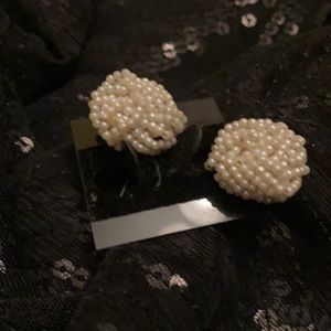 Earrings Cream seed pearl